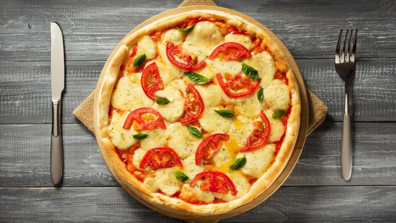 Pizza Margherita : la recette 100% maison facile