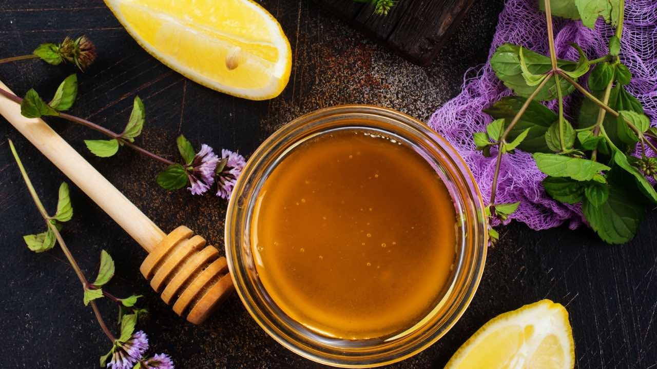 Comment utiliser le jus de citron dans sa routine beauté